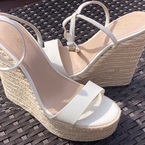 Platform Heels, White Heels - Picture 2 of 3